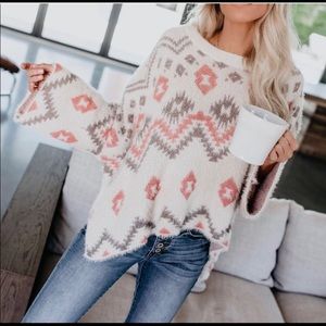 Fuzzy Flowy Vici Sweater | S/M